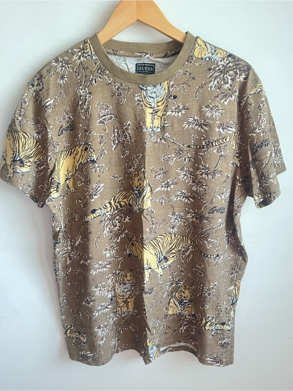 GUESS Brown Short-Sleeve Tee with Yellow Tiger Print L